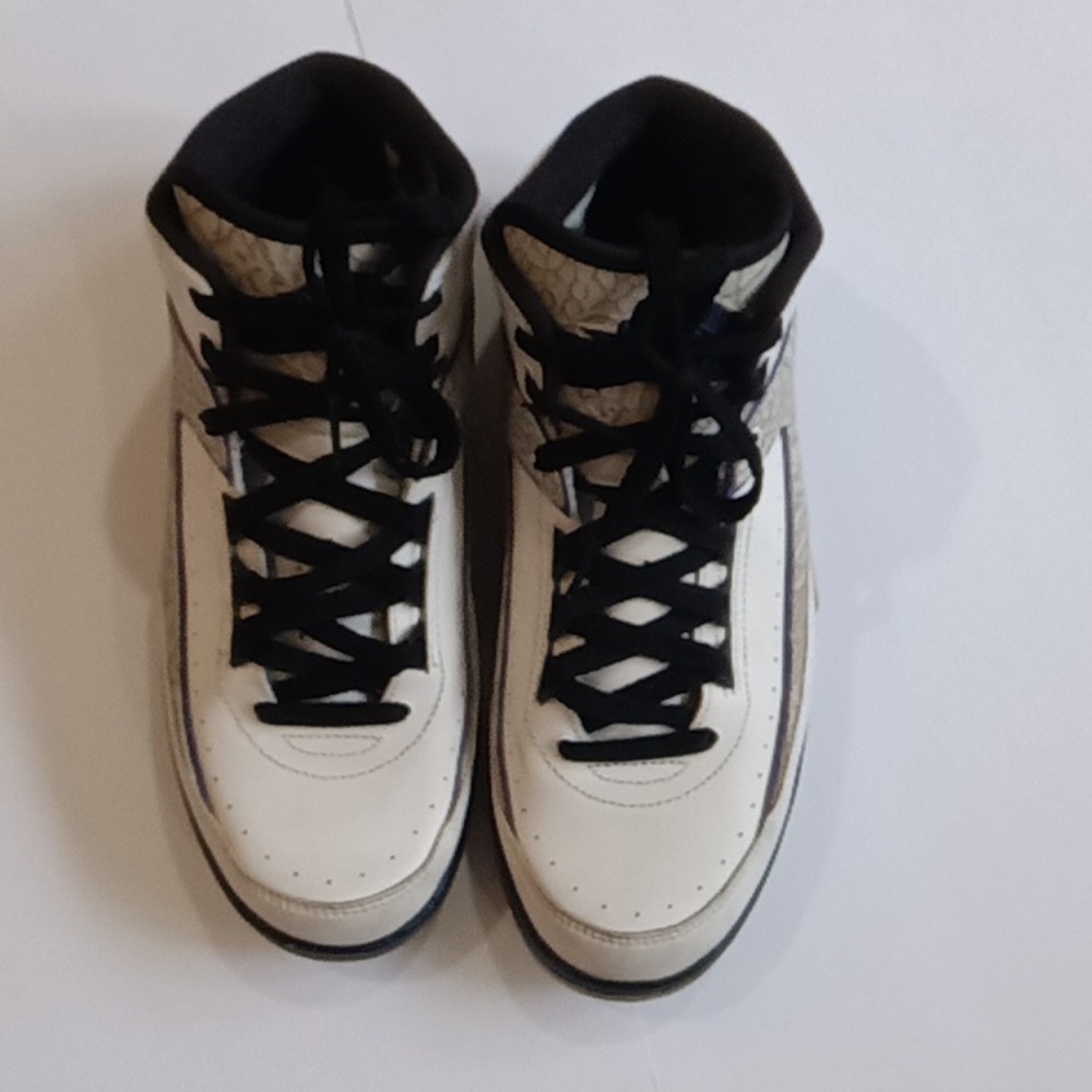 NIKE AIR JORDAN